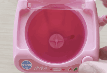 回るミニ洗濯機.gif